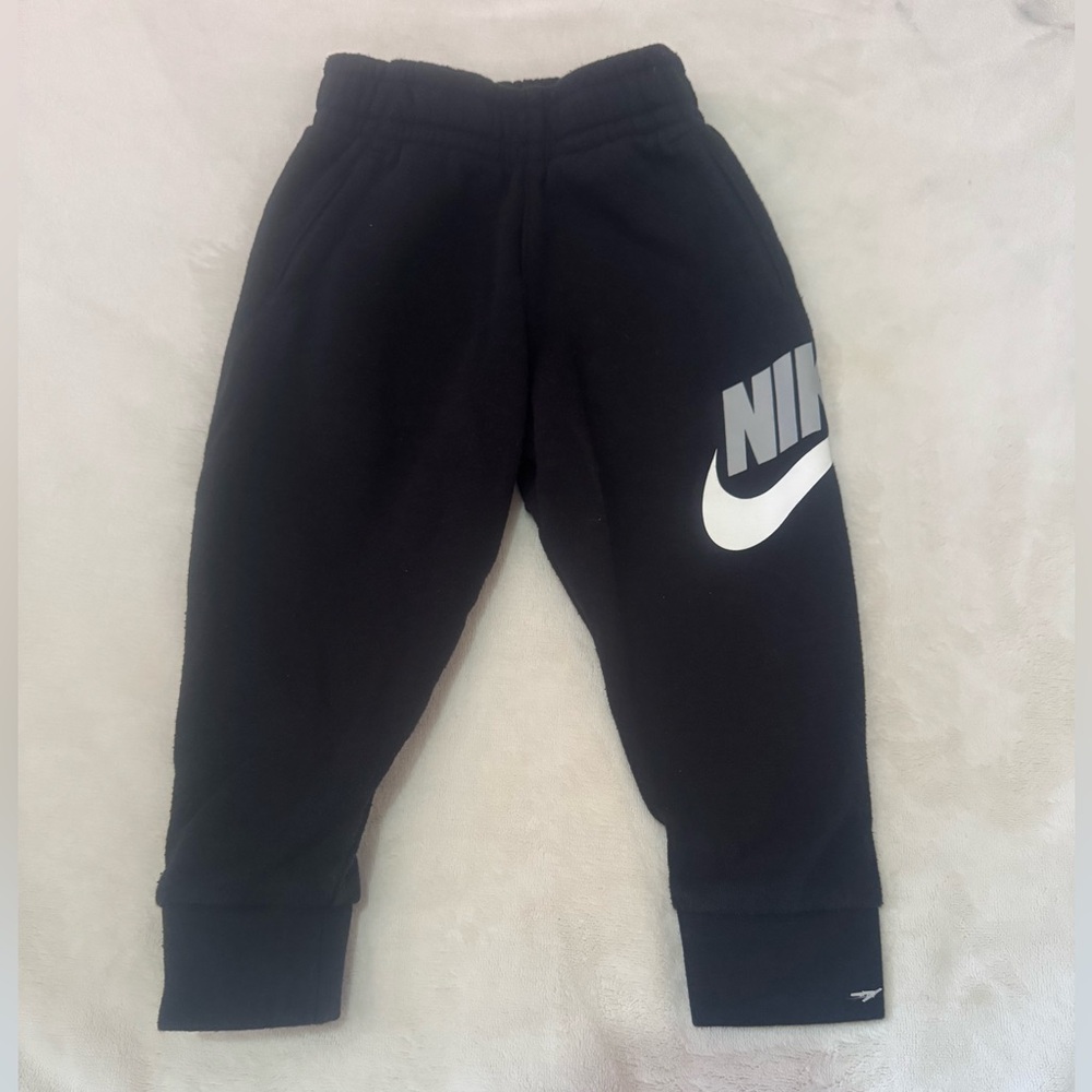 Nike toddler sweatpants